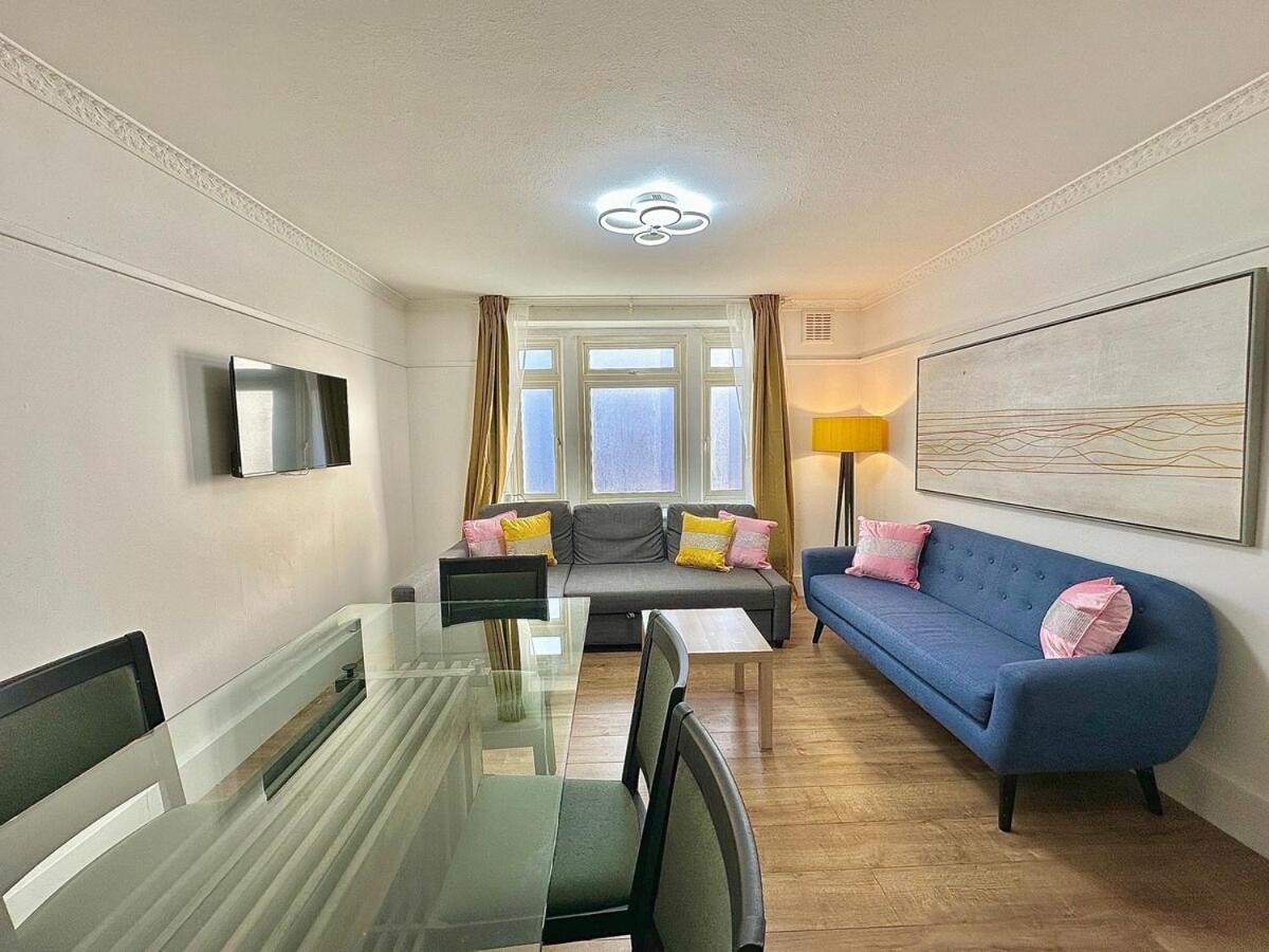 1 Min Walk To Stockwell * London